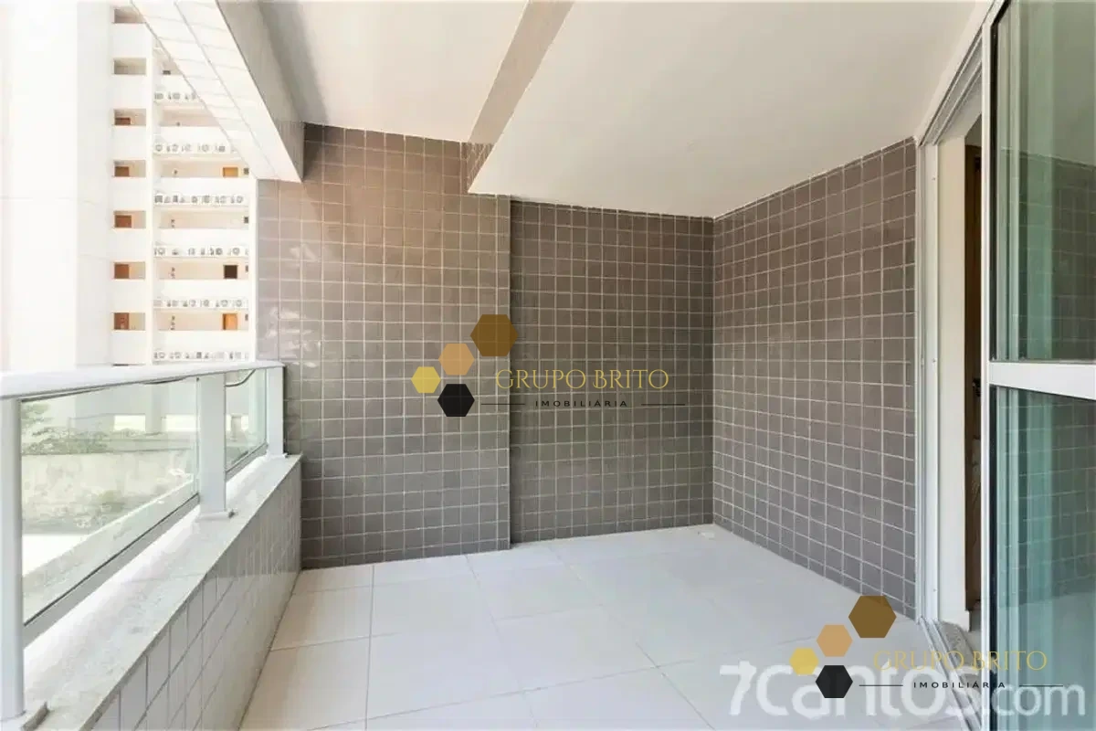 Apartamento 4 Quartos Espinheiro à Venda - Foto 1