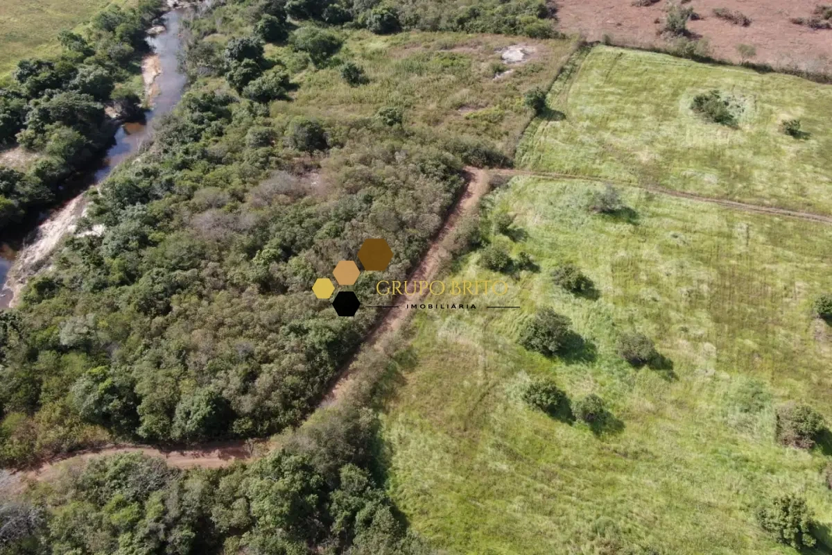 Fazenda 4 Salas Zona Rural à Venda - Foto 13